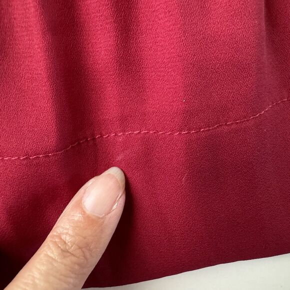 BKE Red Women Red Burgundy Semi Sheer Pleated Sleeveless Blouse Medium - Picture 11 of 11